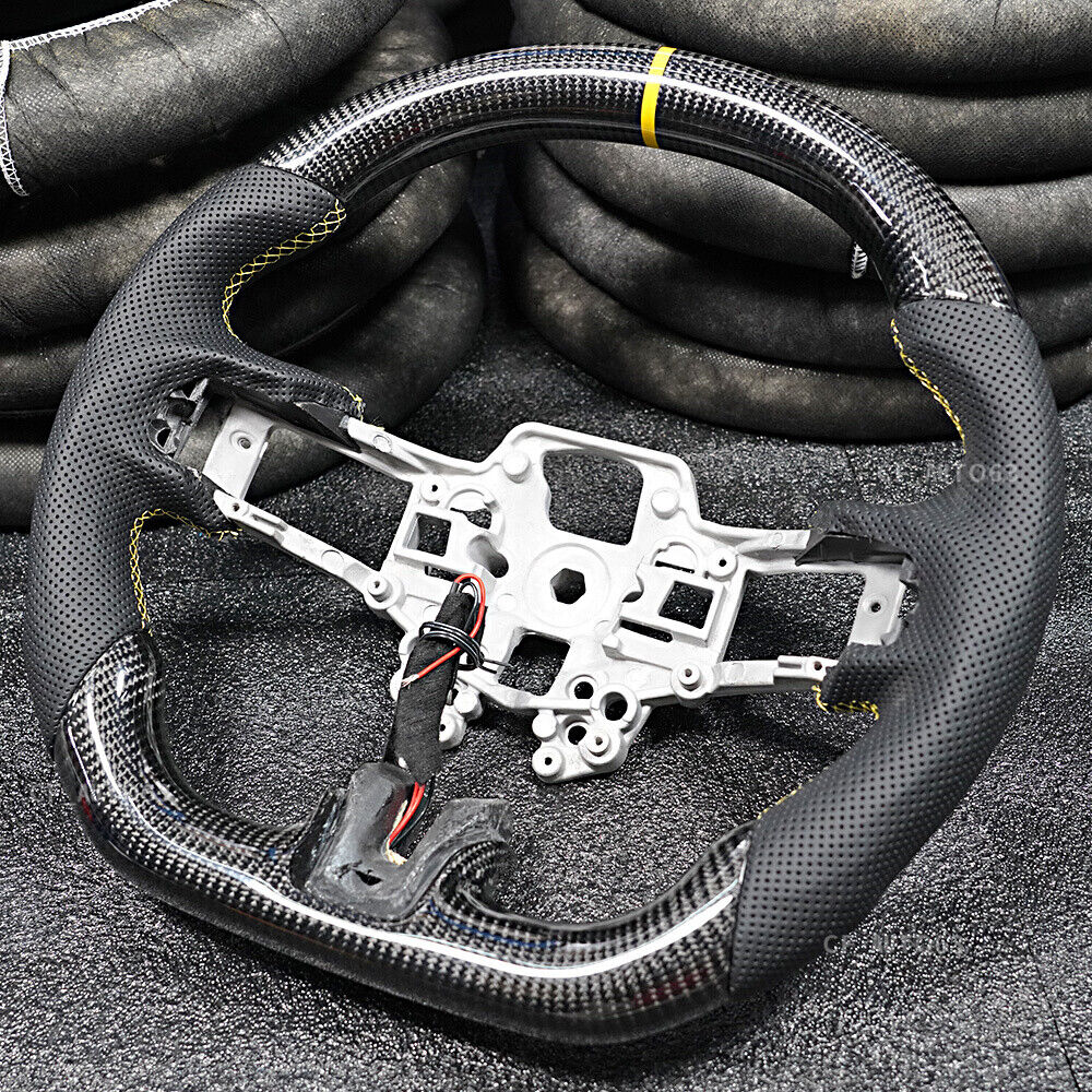 Beheiztes Carbonfaser-Lenkrad Perforiertes Lederlenkrad
